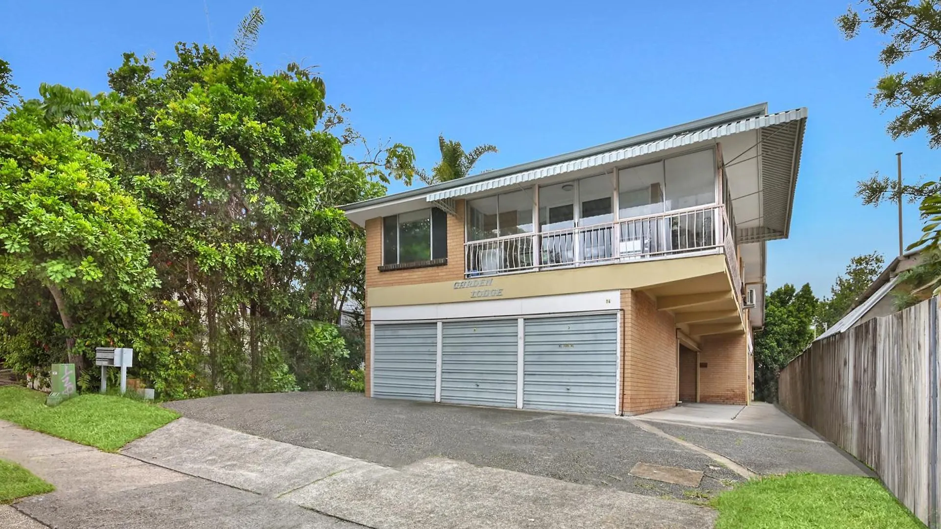 Central Located 3 Bedroom Unit In Southport Guldkusten Australien